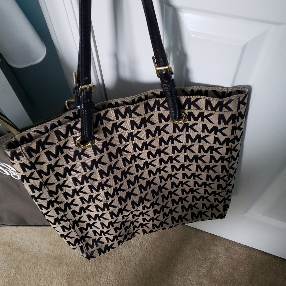 Michael Kors bag